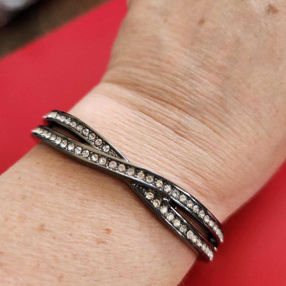 Charming Charlie RSVP NEW Gunmetal w/ Faux Diamonds Bracelet